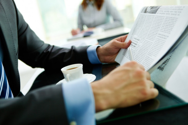 Реакция рынка на неожиданное снижение процентной ...